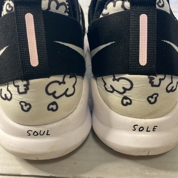 Nathan Bell x Nike Free RN Commuter Doodles 2018 main image 5